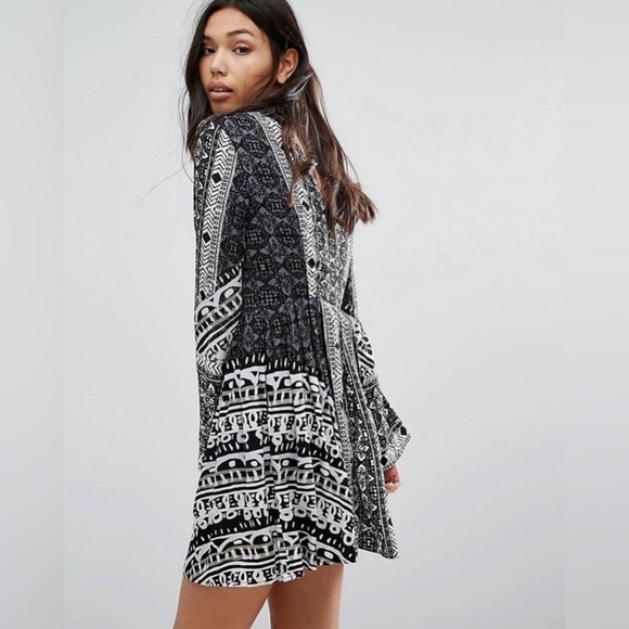Free People Dresses & Skirts - NWOT Free People Tegan Tribal Print Long Sleeve Mini Dress Size 10 Black Blue